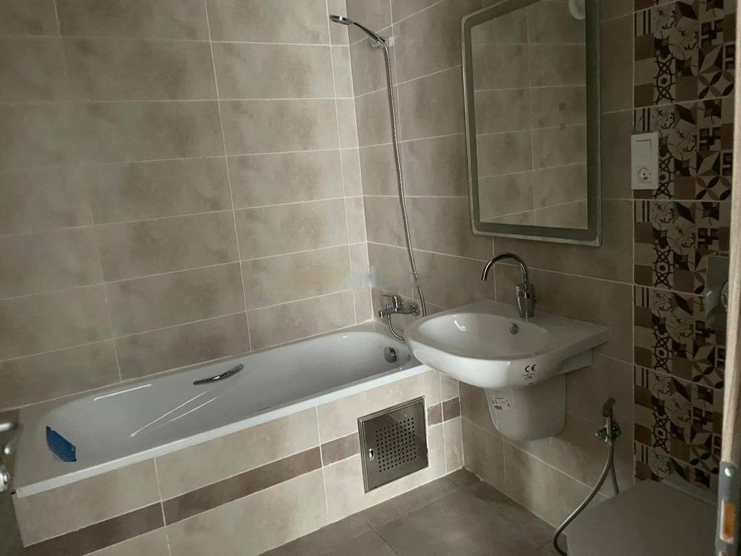 Location Appartement F4 Birkhadem