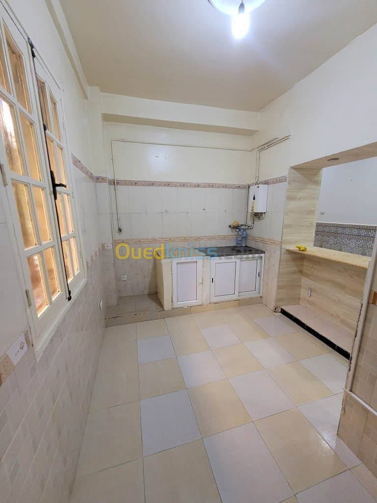 Location Appartement F3 Djasr Kasentina