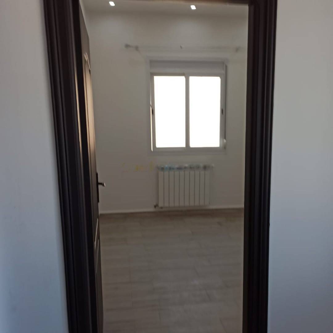 Location Niveau de villa F4 Bordj El Bahri
