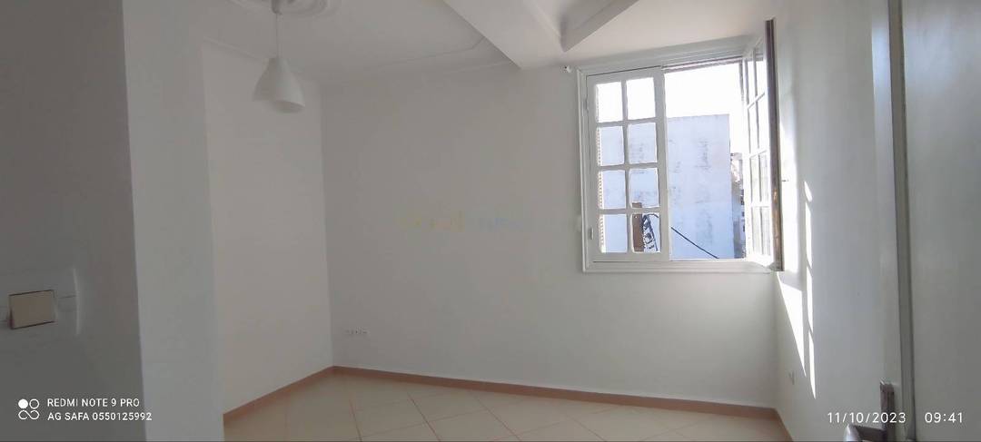 Location Niveau de villa F4 Ben Aknoun