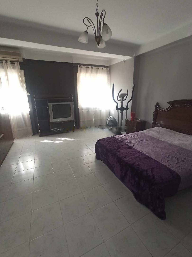 Location Appartement F4 El Achour