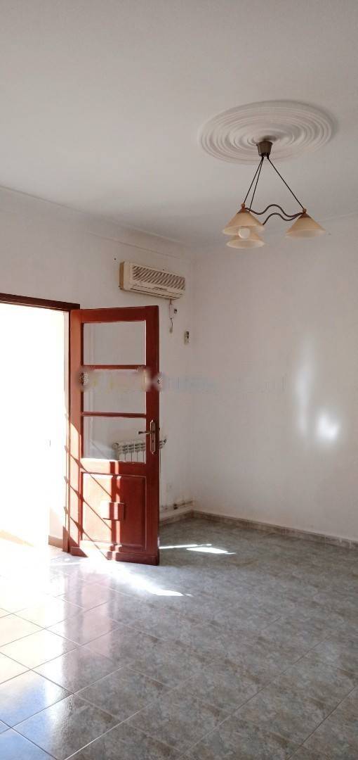 Location Appartement F3 Souidania