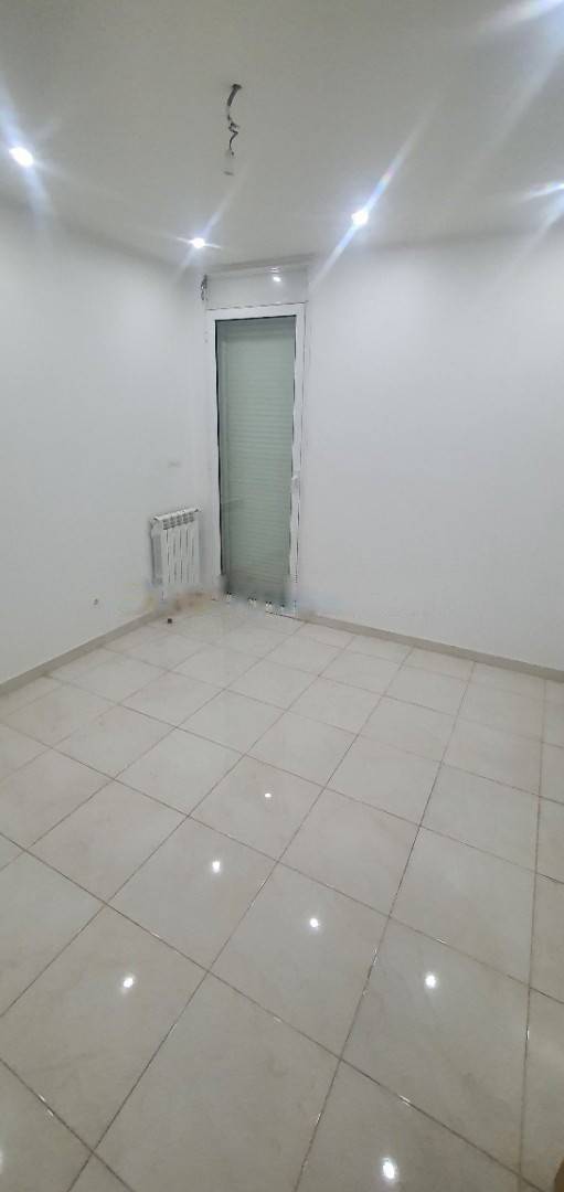 Location Appartement F5 Oued Smar