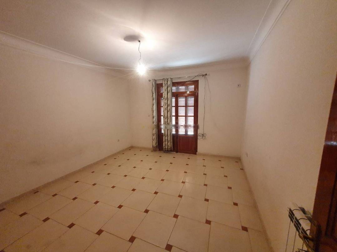 Location Niveau de villa F5 Ouled Fayet