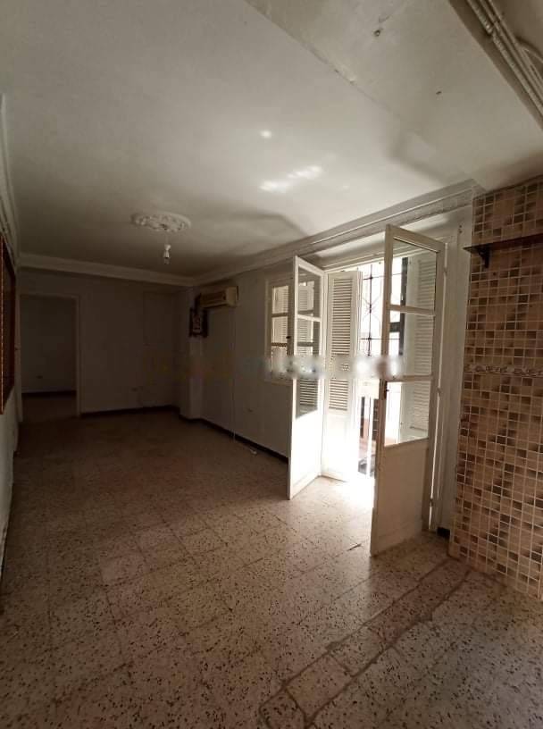 Location Appartement F2 Bab Ezzouar