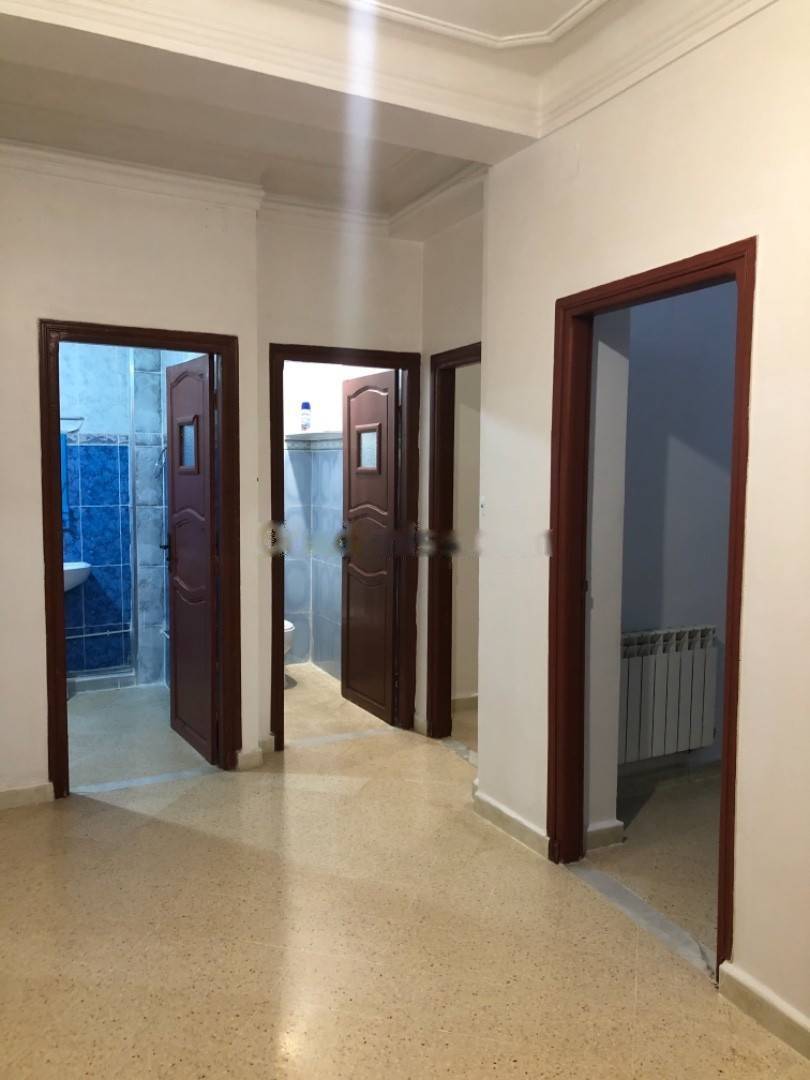 Location Niveau de villa F4 Djasr Kasentina