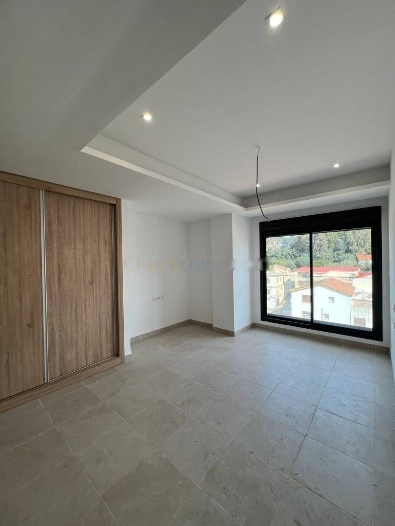 Vente Appartement F5 Bir Mourad Rais