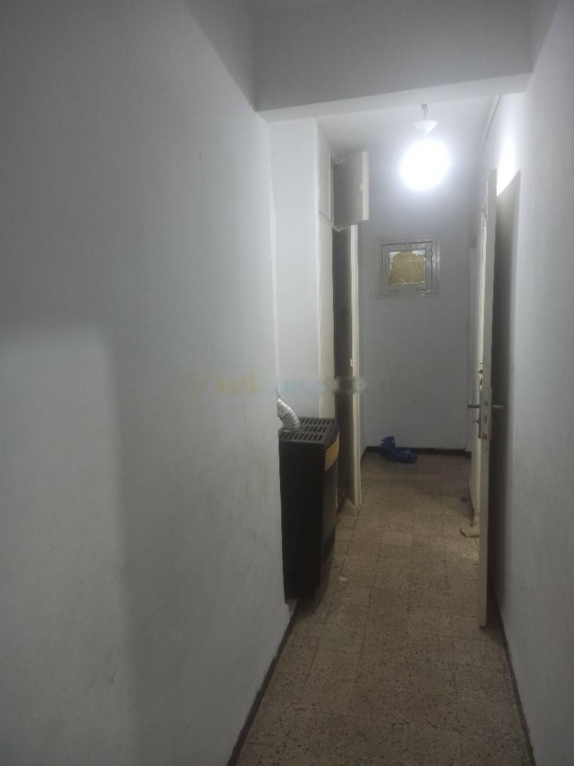 Location Appartement F4 Kouba