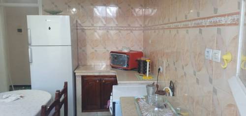 Location Niveau de villa F5 Hydra