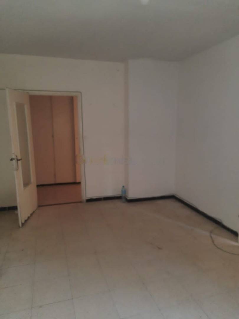 Location Appartement F3 Bab Ezzouar