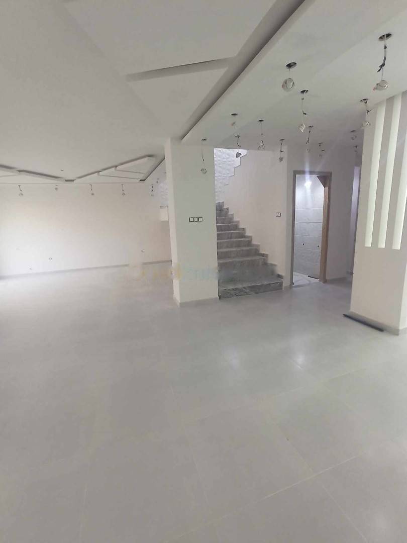Vente Villa F7 Ouled Fayet