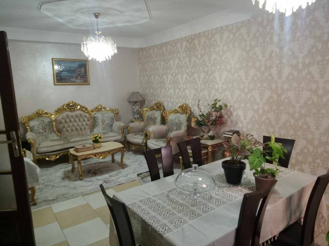 Location Niveau de villa F5 Ain Benian