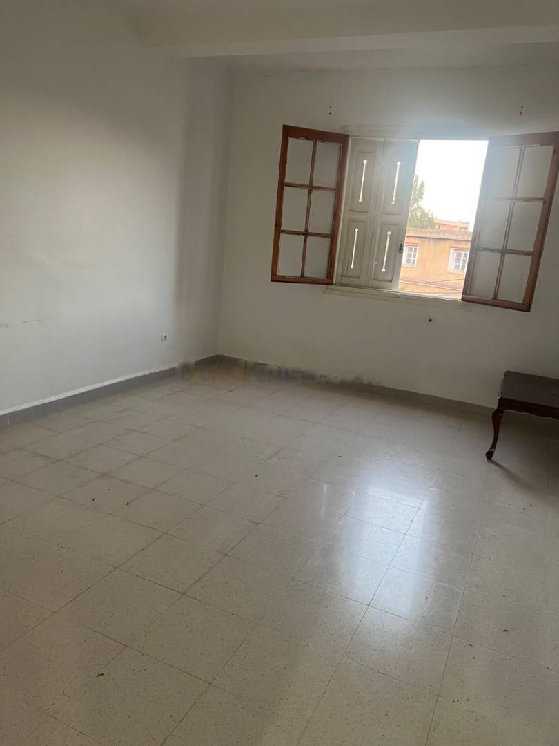 Location Appartement F3 Saoula