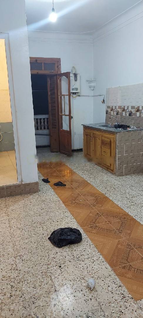 Location Niveau de villa Djasr Kasentina