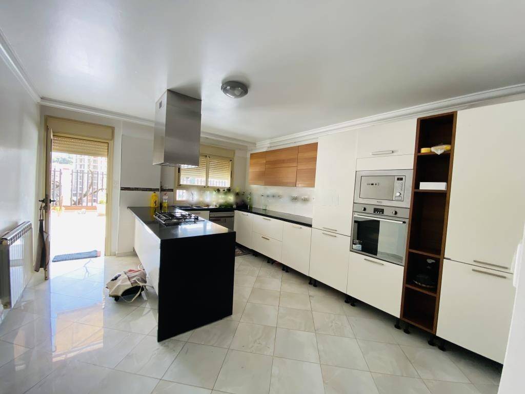 Location Appartement F5 Hydra