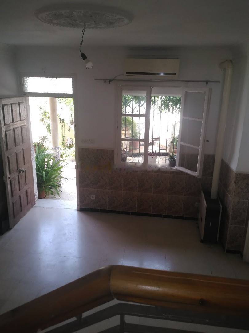 Location Niveau de villa F4 Birkhadem