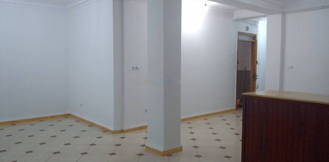 Location Niveau de villa F4 Djasr Kasentina