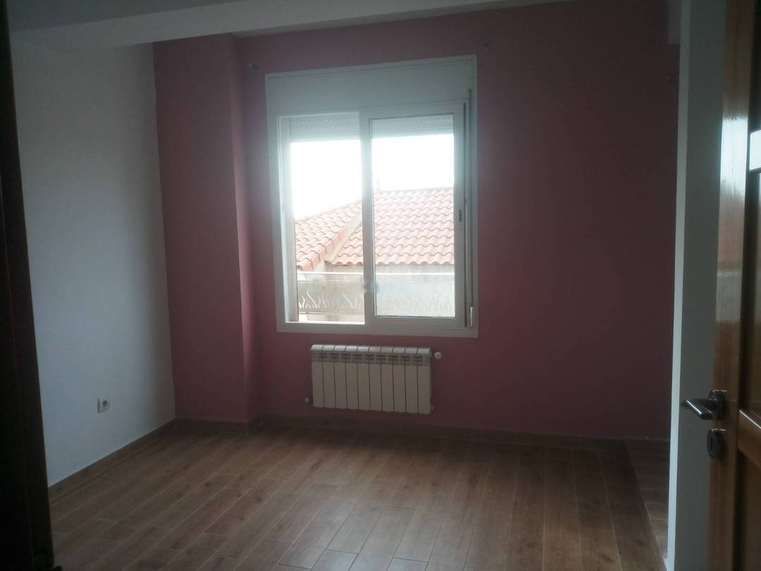 Location Appartement F4 Souidania