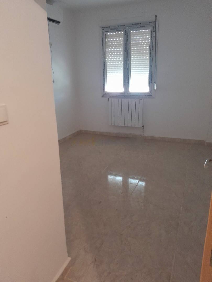 Location Appartement F4 Souidania