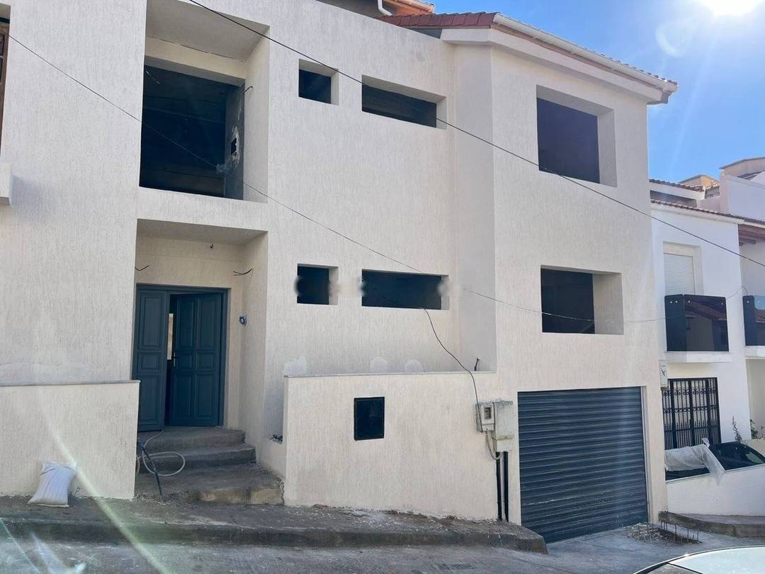 Vente Villa F8 Bir Mourad Rais