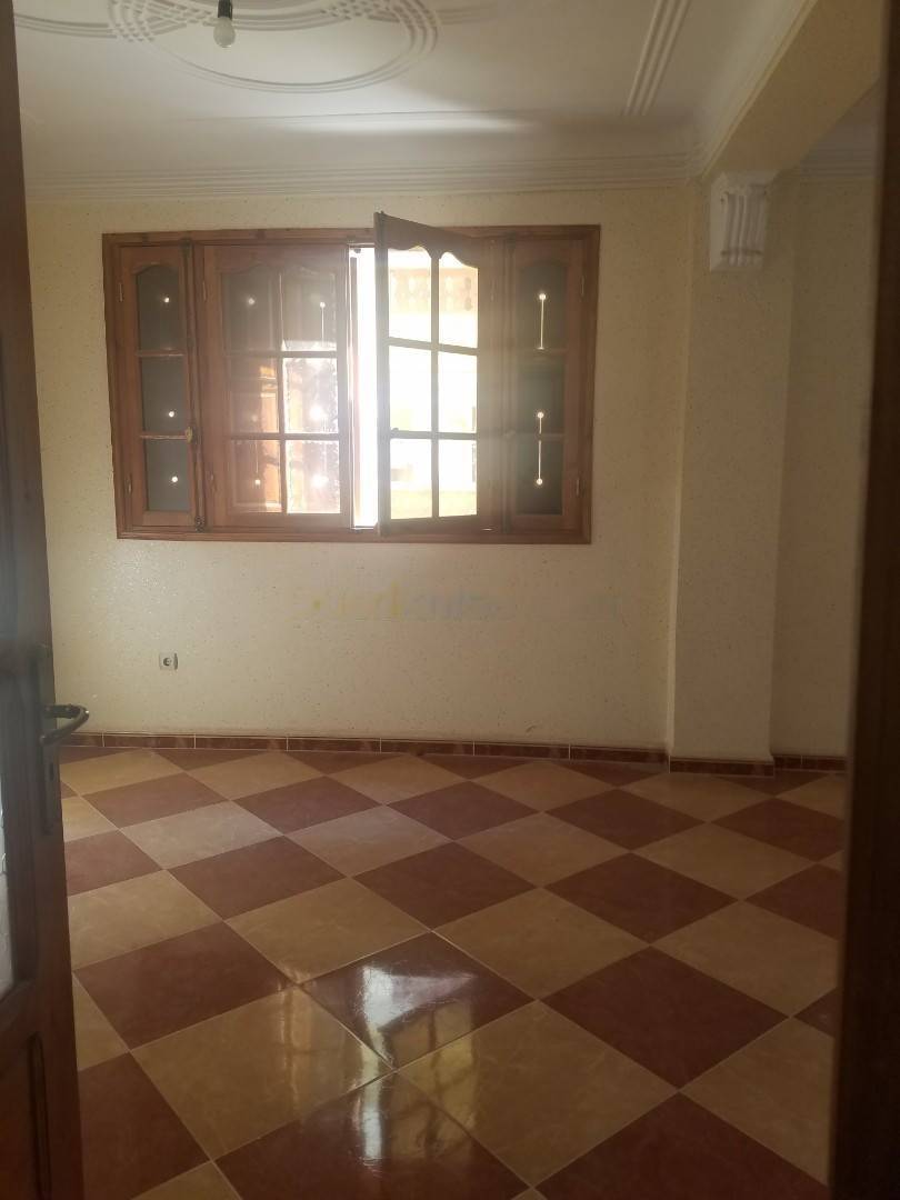 Location Appartement F4 Bordj El Bahri