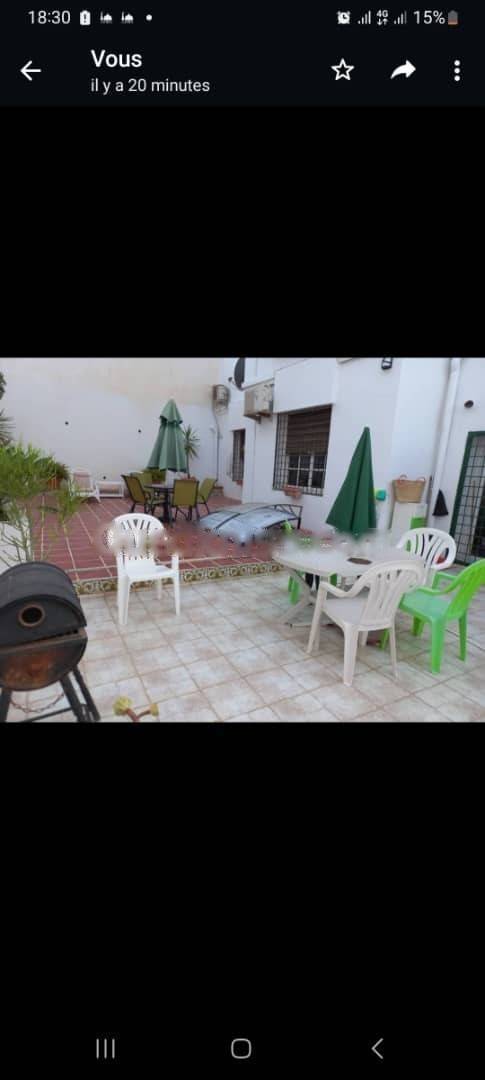 Location Niveau de villa F4 Hydra