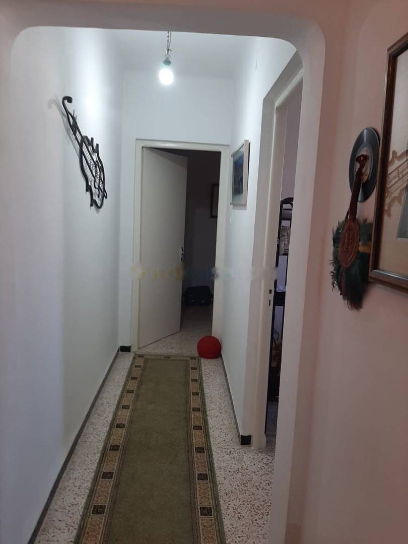 Location Appartement F4 El Achour