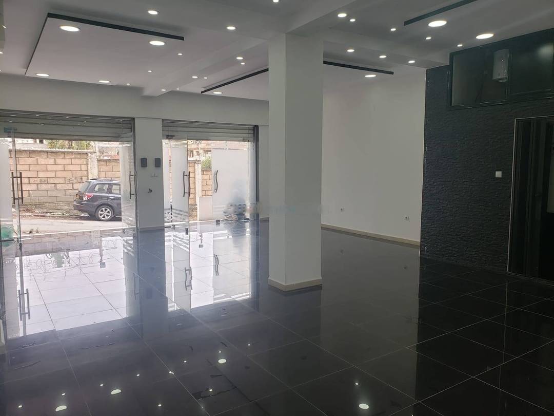 Location Local F0 Dely Ibrahim
