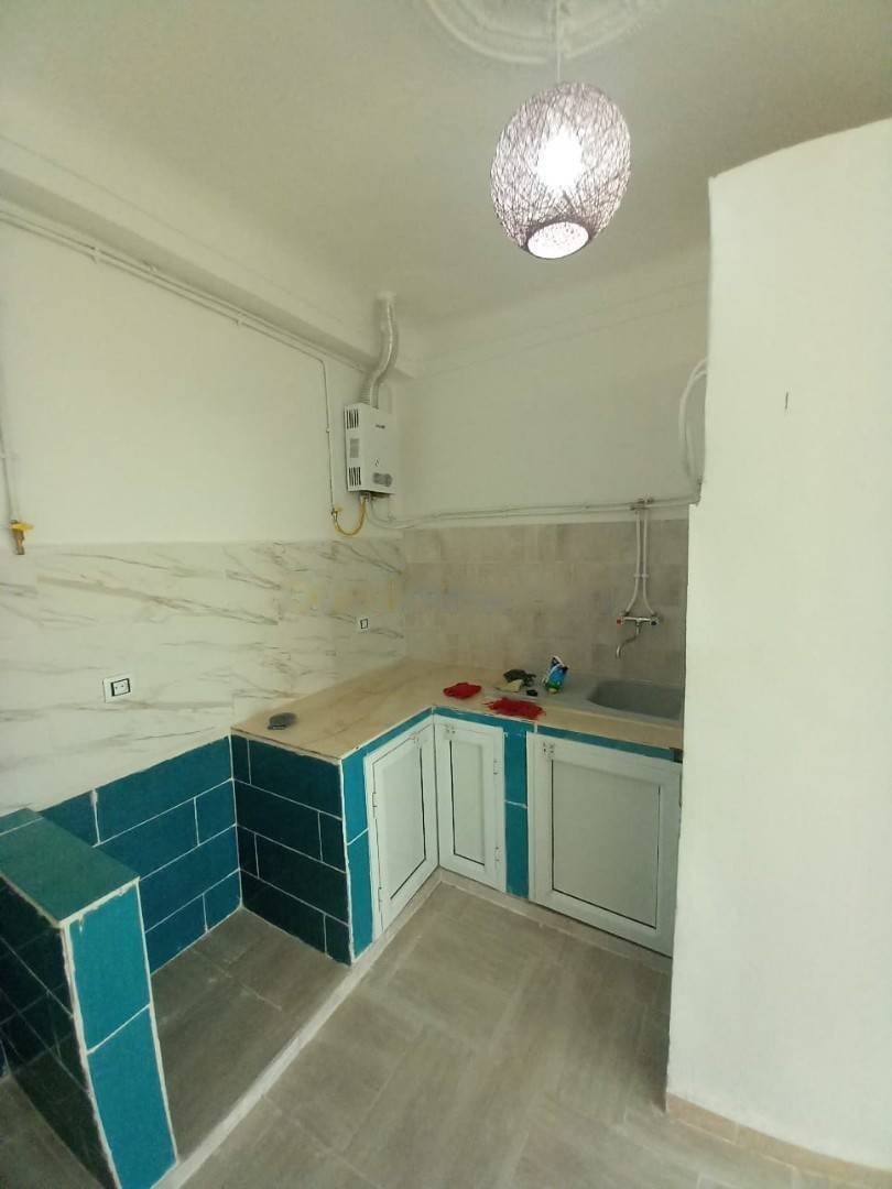 Location Niveau de villa F1 Bordj El Bahri