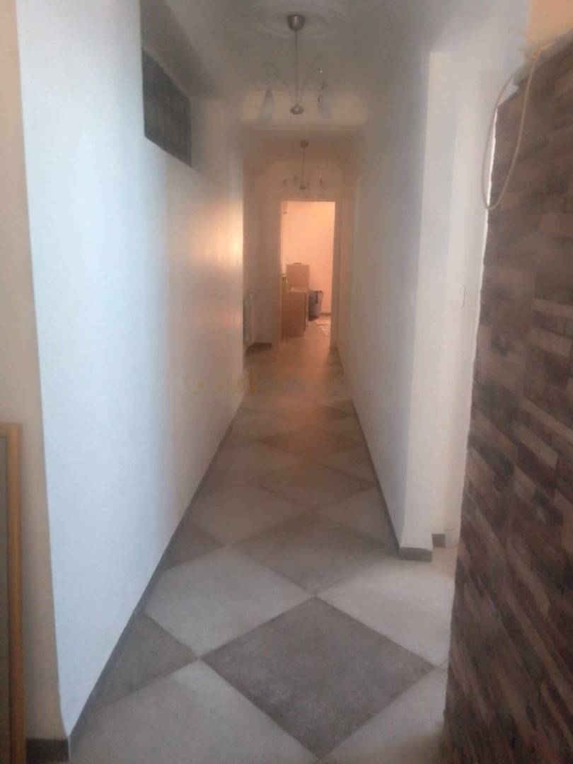 Location Appartement F4 Dely Ibrahim