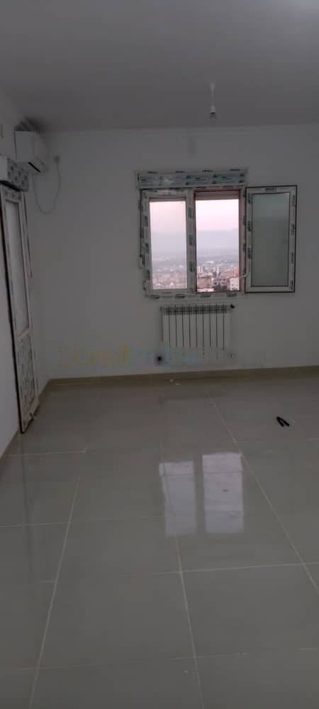 Location Appartement F4 Kouba