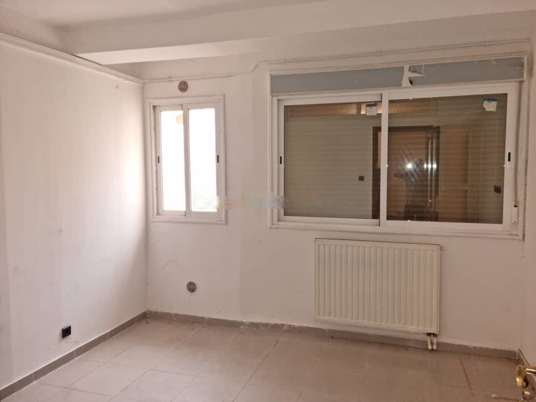 Location Appartement F3 El Achour