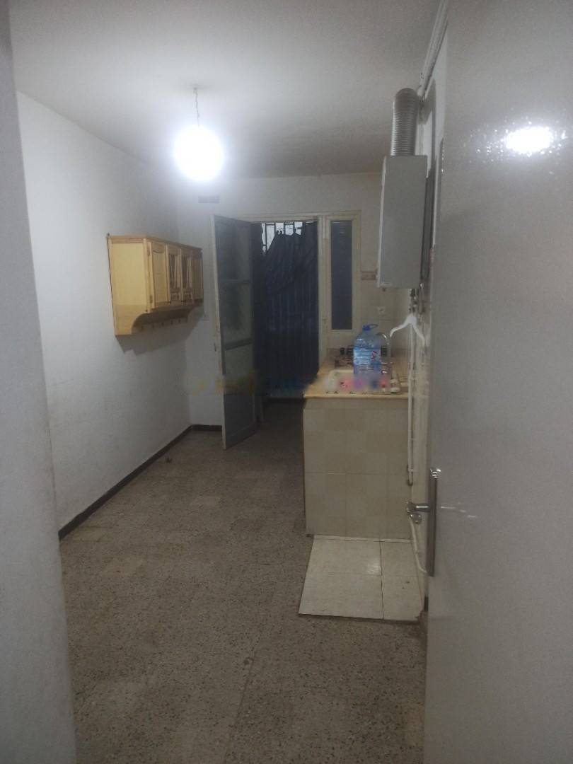 Location Appartement F4 Kouba