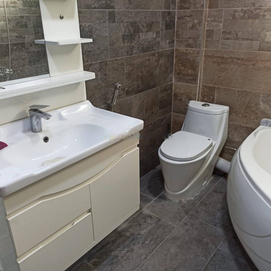 Location Niveau de villa F4 Bordj El Bahri