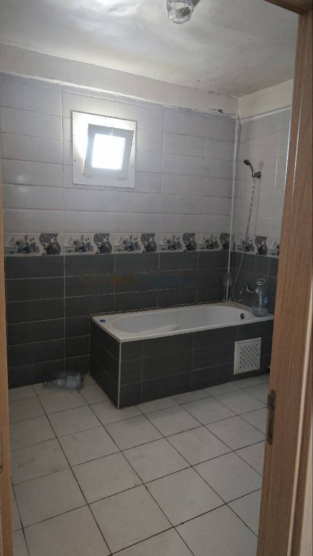 Location Appartement F5 Bordj El Bahri