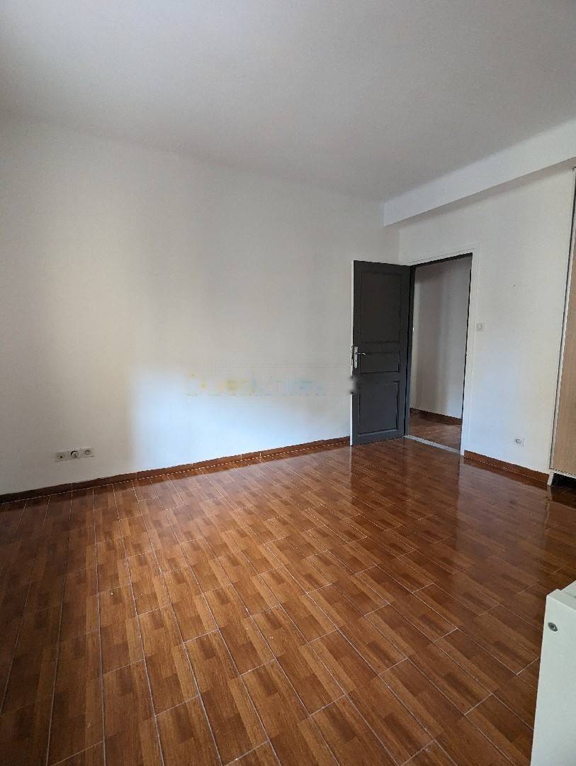 Location Appartement F4 Birkhadem