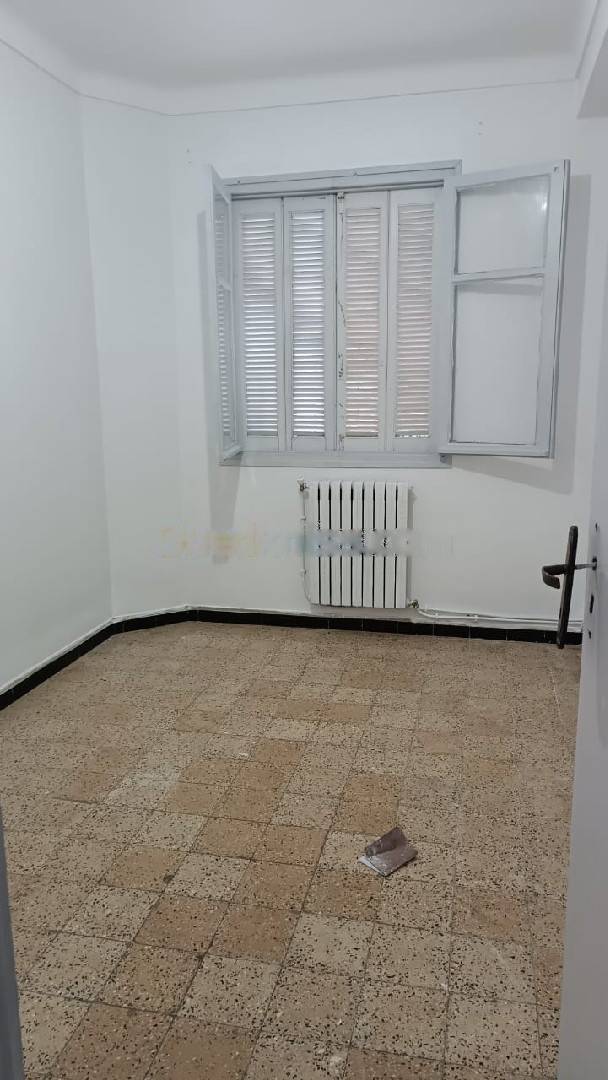 Location Niveau de villa F4 Kouba