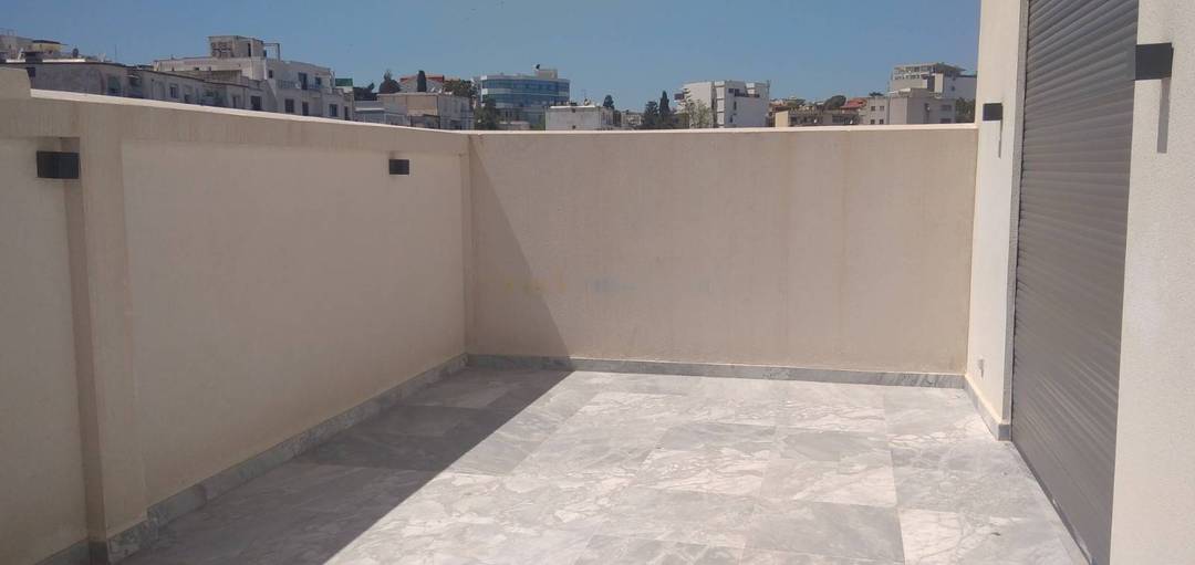 Location Appartement F5 Hydra
