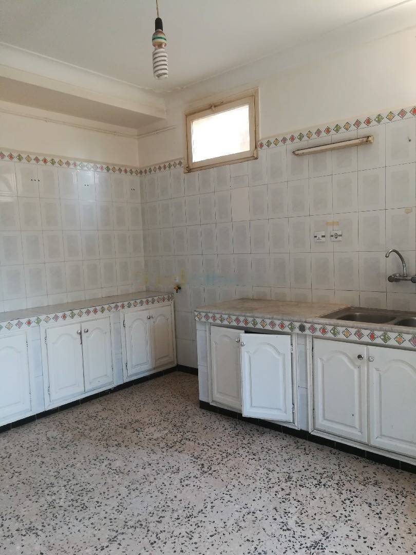 Location Appartement F4 Dar El Beida