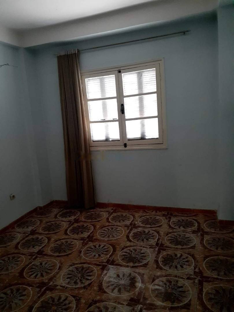 Location Appartement F3 Bab Ezzouar