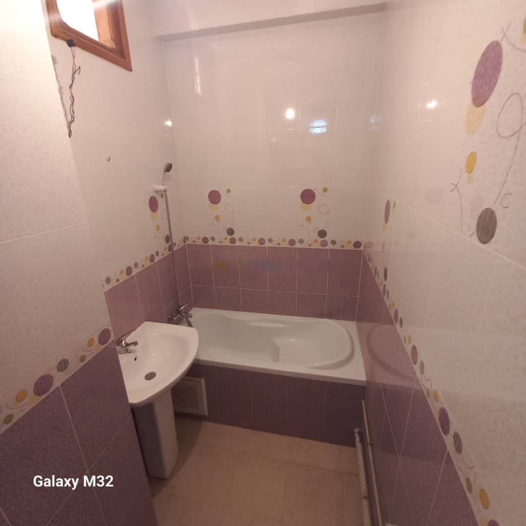 Location Niveau de villa F4 Bordj El Bahri