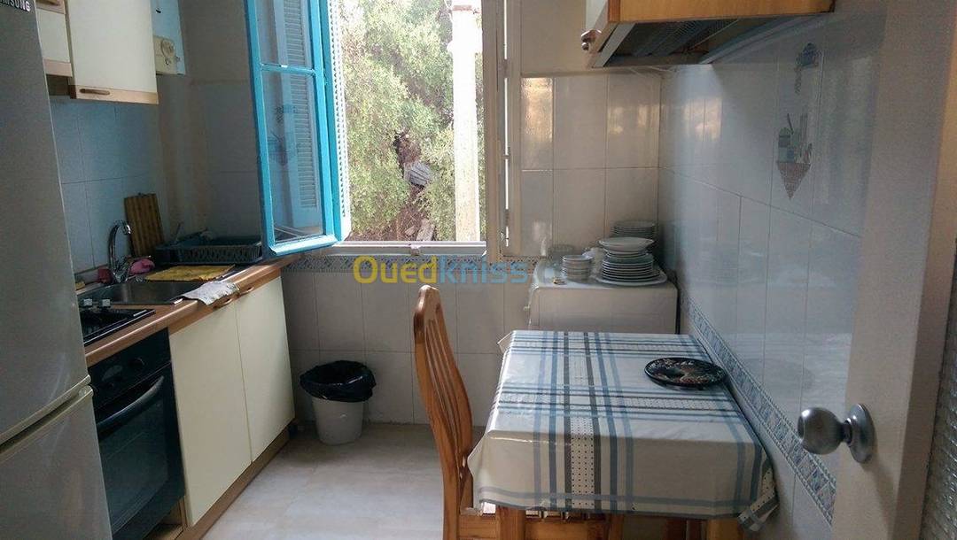 Location Appartement F3 El Mouradia