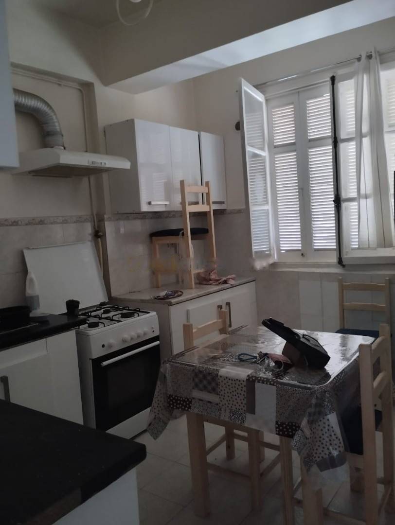 Location Appartement F4 Hydra