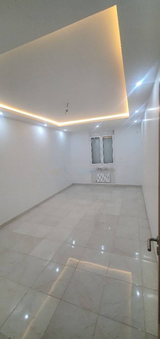 Location Appartement F5 Oued Smar