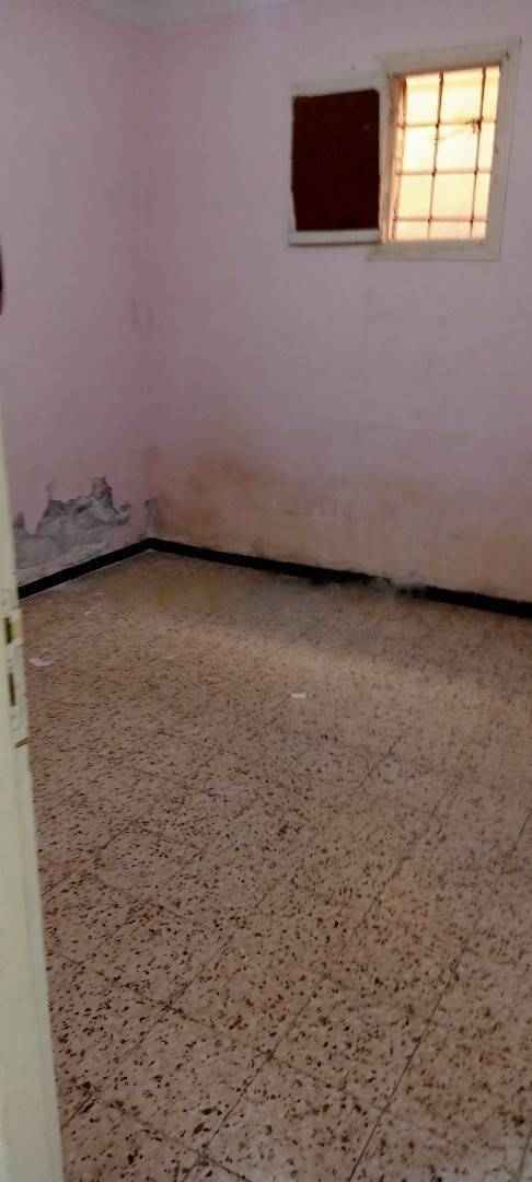 Location Niveau de villa F5 Ben Aknoun
