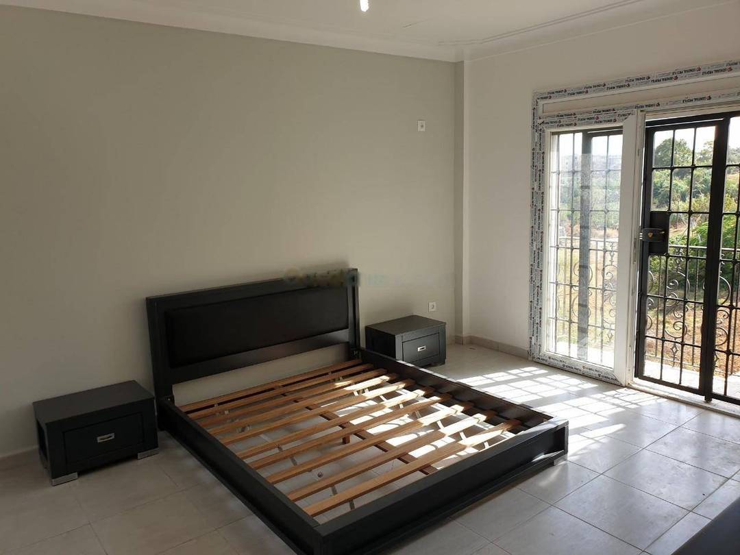 Location Appartement F4 Birkhadem