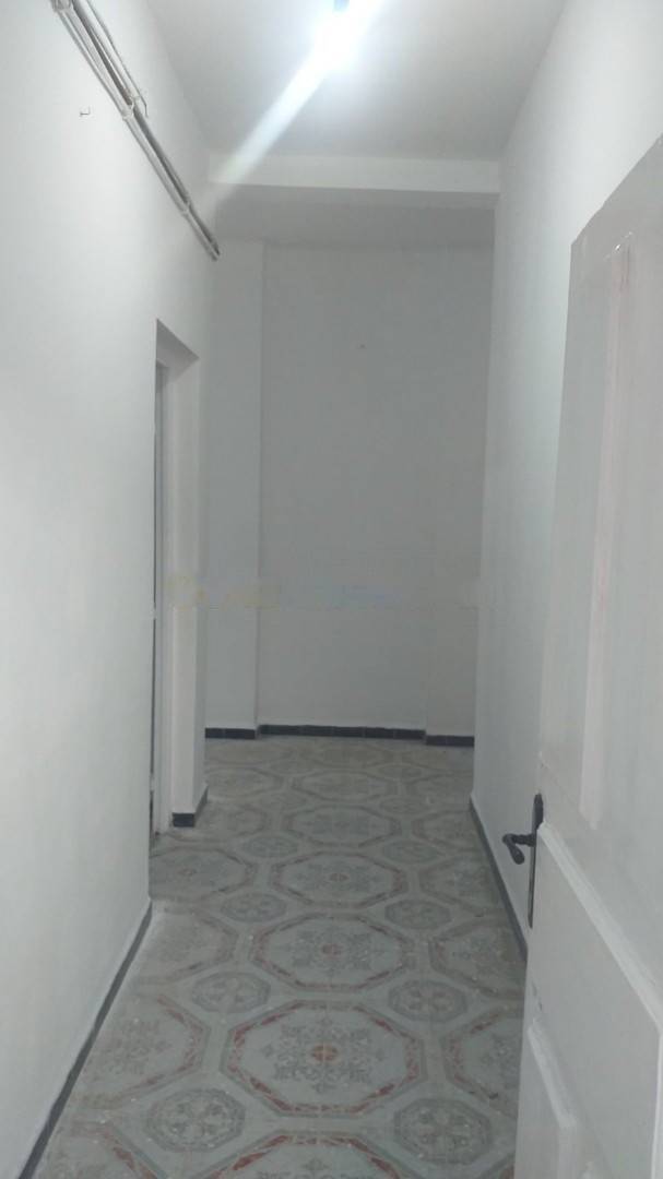 Location Appartement F4 Rouiba