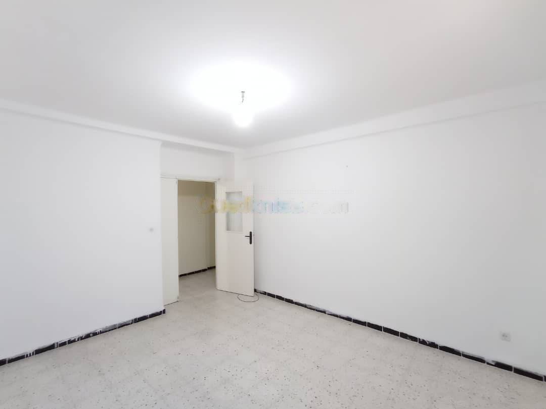 Location Appartement F3 Bab Ezzouar