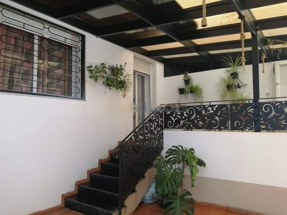 Location Appartement F4 El Achour