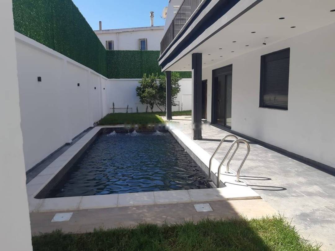  Vente villa f00 hydra